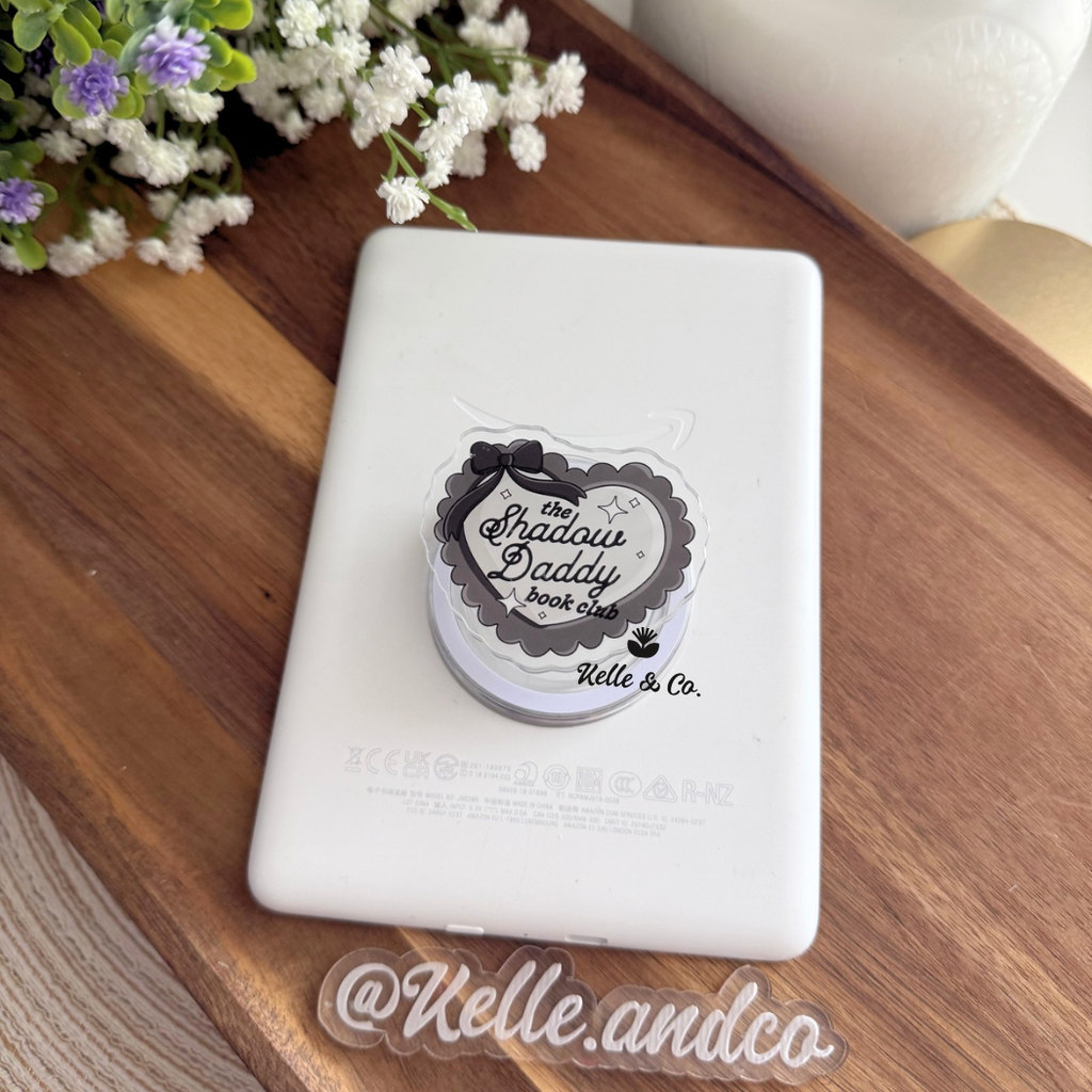 Shadow Daddy Kindle Grip | Kindle case | MagSafe grip | book