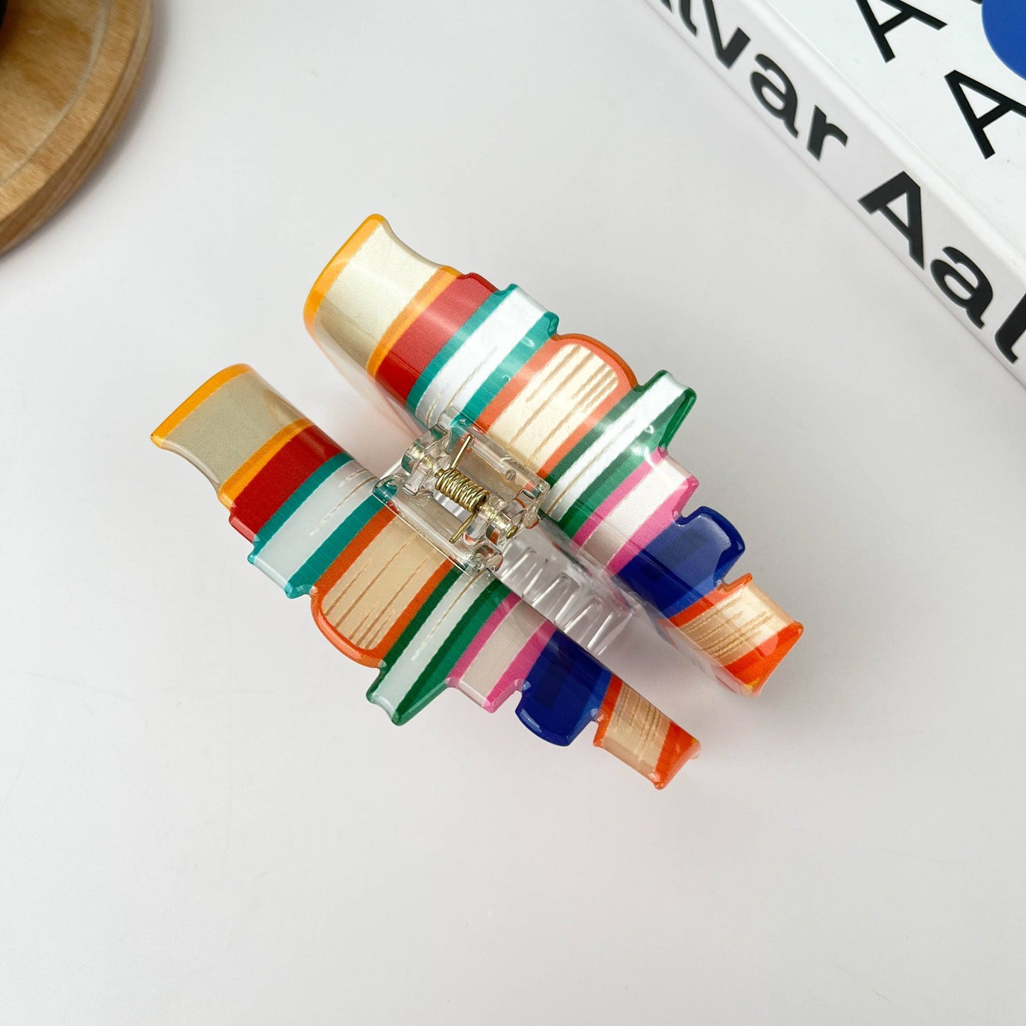 3.7'' Book Hair Clip